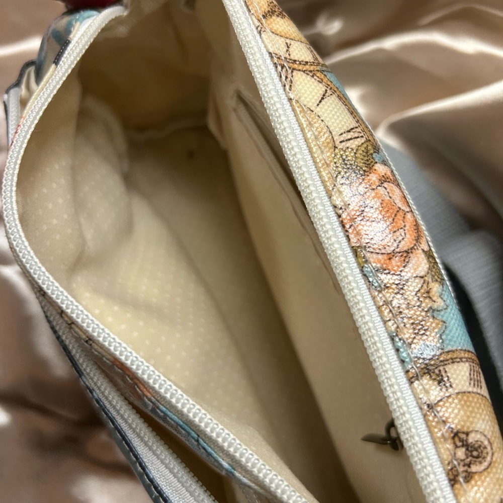 Cath Kidston “Vintage Paris” Crossbody Purse – Triple Pocket Design 6x11 in - Picture 5 of 7